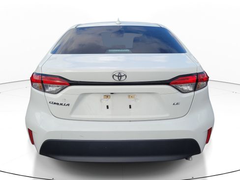 Used 2026 Toyota Corolla LE FWD image 6