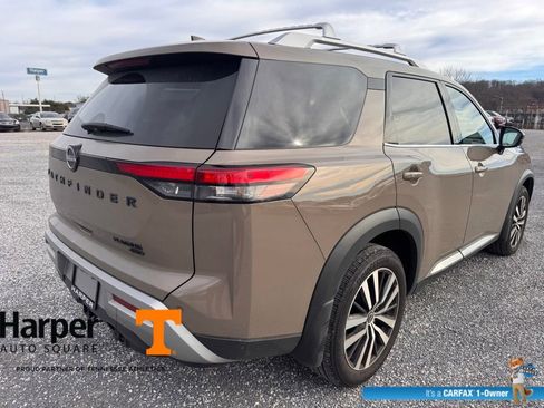 Used 2024 Nissan Pathfinder Platinum image 5