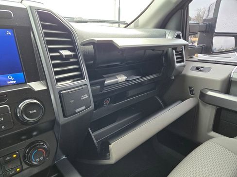 Used 2022 Ford F250 XLT w/ XLT Premium Package image 13