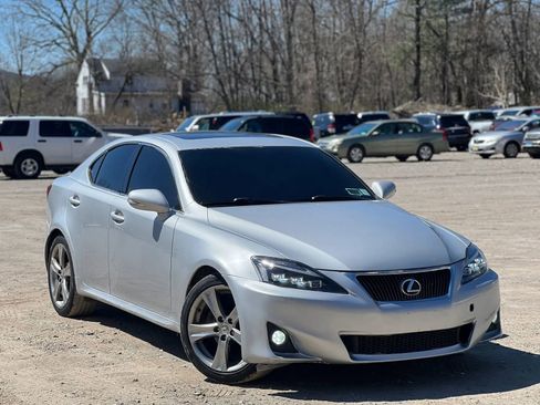 Used 2011 Lexus IS 250 w/ Premium Pkg Value Edition image 8