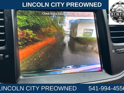 Used 2018 Chrysler 300 Limited image 17