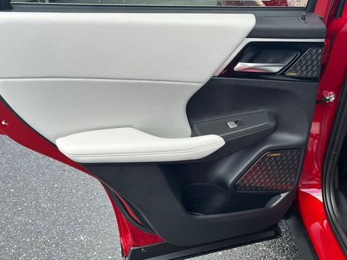 New 2025 Mitsubishi Outlander SE image 25