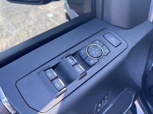 Used 2021 Ford F250 Lariat w/ Lariat Value Package RWD image 16