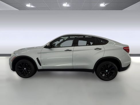 Used 2019 BMW X6 sDrive35i RWD image 2