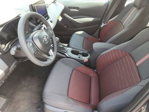 Used 2026 Toyota Corolla SE FWD image 11
