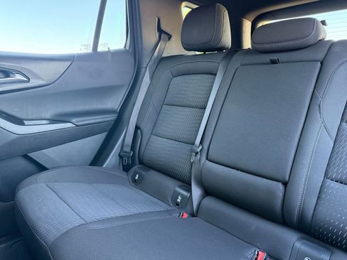 Used 2025 Chevrolet Equinox LT FWD image 39