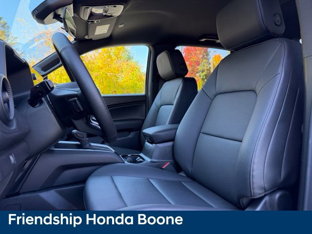 Used 2026 Chevrolet Colorado Trail Boss AWD/4WD image 19