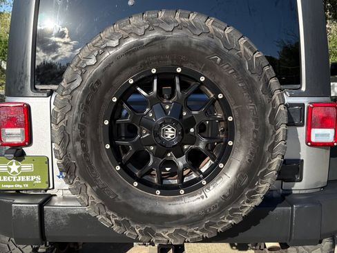 Used 2014 Jeep Wrangler Unlimited Sport w/ Quick Order Package 24S image 11