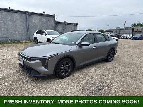 Used 2025 Kia K4 FWD image 5