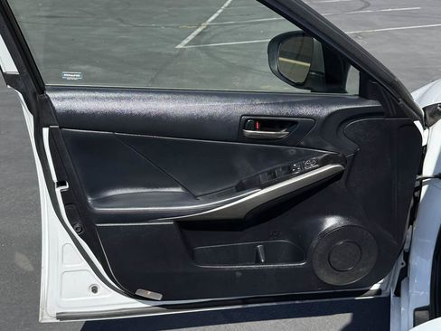 Used 2019 Lexus IS 300 w/ Navigation Package RWD image 13