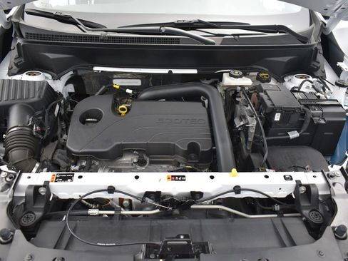 Used 2024 GMC Terrain SLE image 29