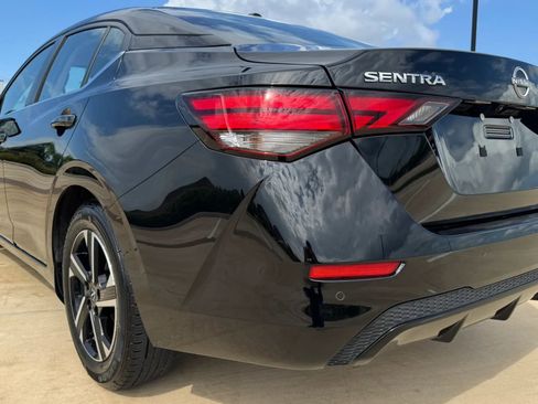 Used 2024 Nissan Sentra SV image 14