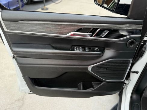 Used 2022 Jeep Wagoneer Series II image 27