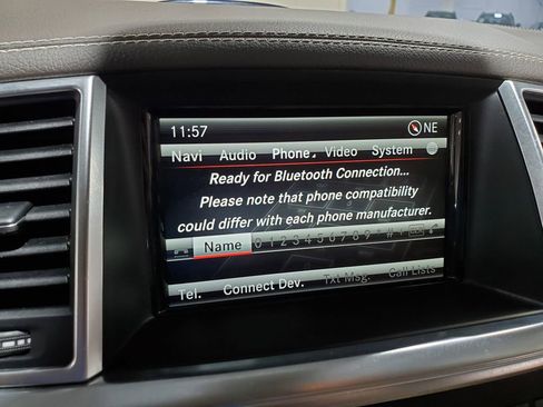 Used 2014 Mercedes-Benz GL 450 4MATIC image 35