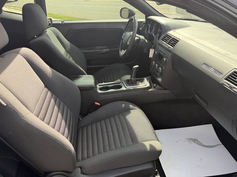 Used 2012 Dodge Challenger R/T RWD image 16