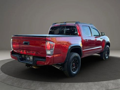 Used 2017 Toyota Tacoma TRD Pro image 4