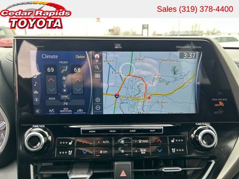 Used 2022 Toyota Highlander Limited AWD/4WD image 17