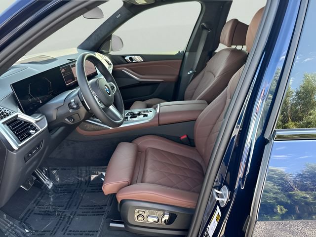 Used 2027 BMW X7 xDrive40i w/ M Sport Package AWD/4WD image 9
