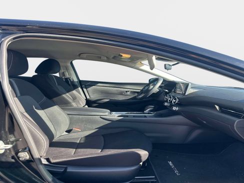 Used 2020 Nissan Sentra SV image 7