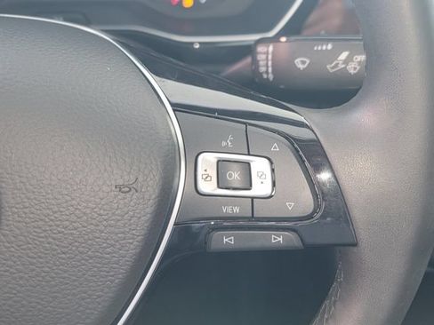 Used 2020 Volkswagen Jetta SE w/ SE Cold Weather Package FWD image 16