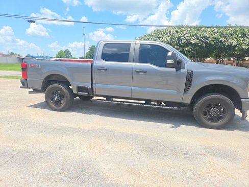Used 2024 Ford F250 XL w/ STX Appearance Package AWD/4WD image 11