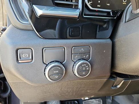 New 2026 GMC Sierra 1500 Elevation image 15