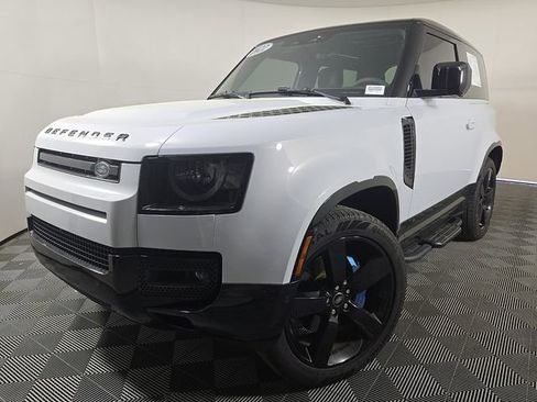 Used 2022 Land Rover Defender 90 V8 image 1