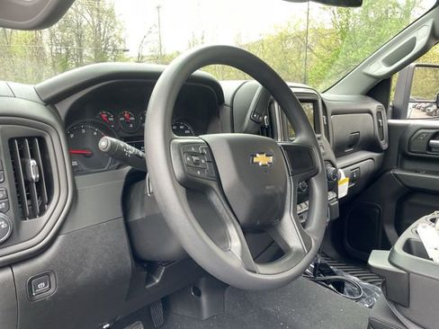 New 2026 Chevrolet Silverado 2500 Custom w/ Custom Value Package AWD/4WD image 14