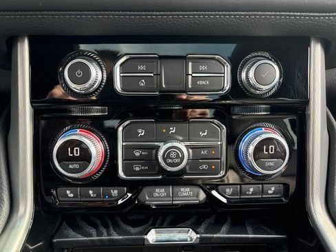Used 2022 GMC Yukon Denali AWD/4WD image 40