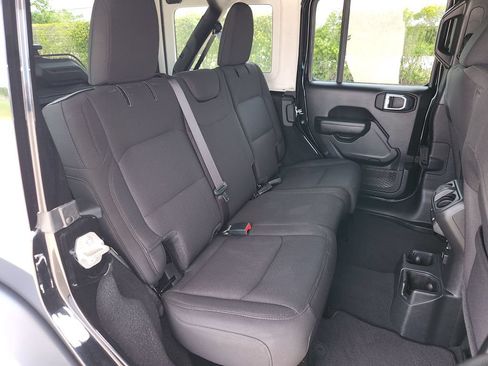 Used 2023 Jeep Wrangler Unlimited Sport w/ Sun And Sound Package AWD/4WD image 15
