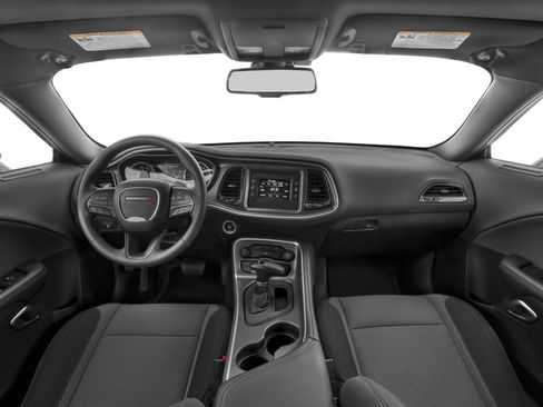 Certified 2016 Dodge Challenger SXT image 8