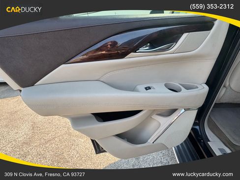 Used 2015 Cadillac Escalade Luxury image 20