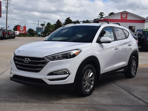 Used 2016 Hyundai Tucson SE w/ Option Group 02 FWD image 1