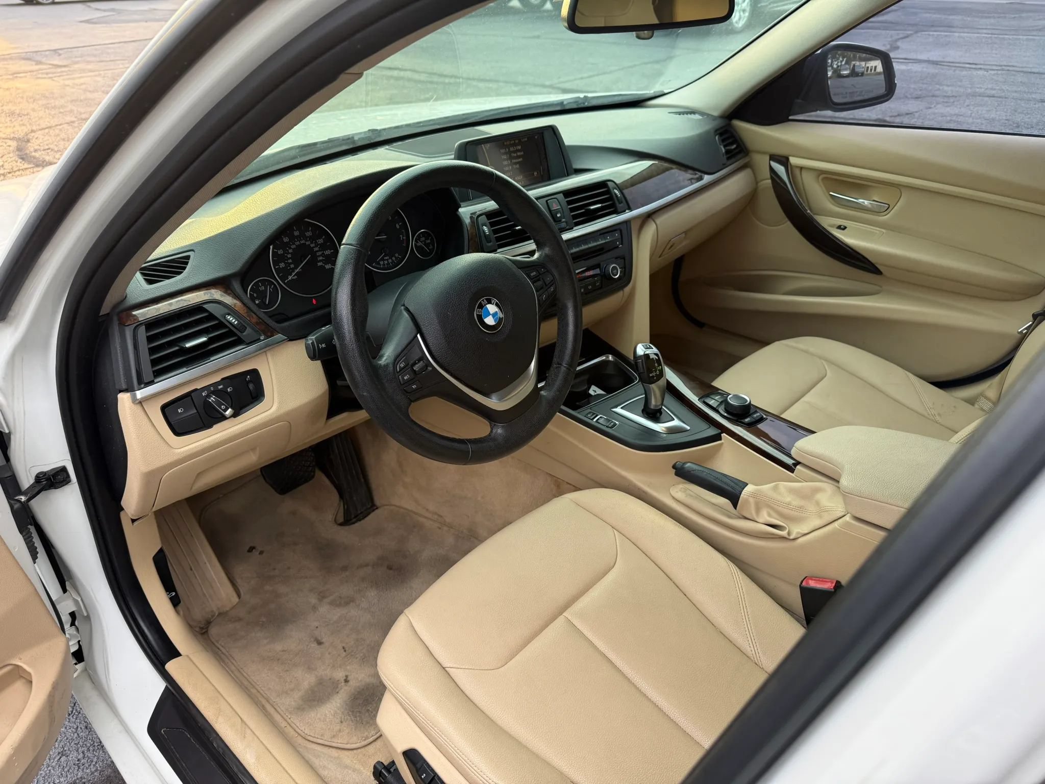 Used 2014 BMW 328i Sedan RWD image 9