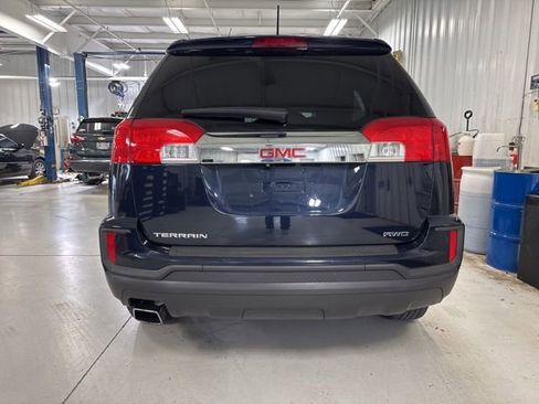 Used 2016 GMC Terrain SLE image 3