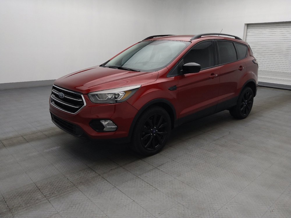 Used 2017 Ford Escape SE w/ SE Sport Appearance Package FWD image 2