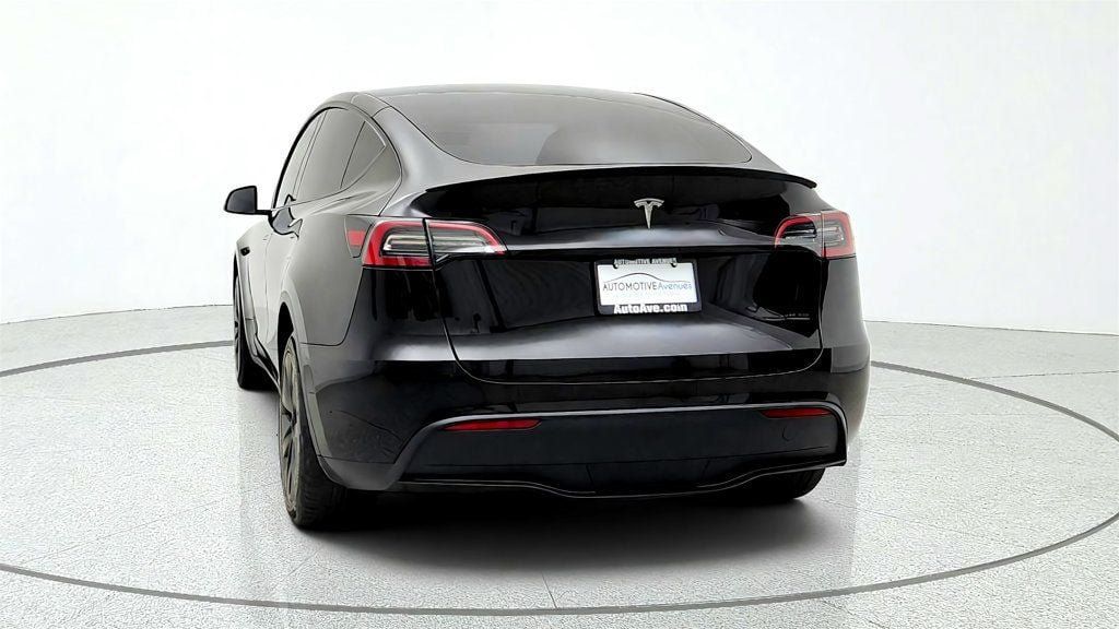 Used 2025 Tesla Model Y Long Range AWD/4WD image 6