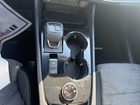 Used 2021 Nissan Rogue SV image 20