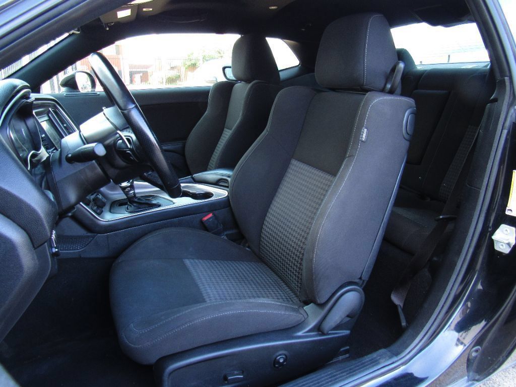 Used 2021 Dodge Challenger GT RWD image 18