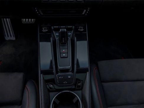 Used 2022 Porsche 911 Carrera 4 GTS image 36