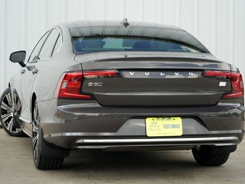 Used 2024 Volvo S90 T8 Ultimate image 6