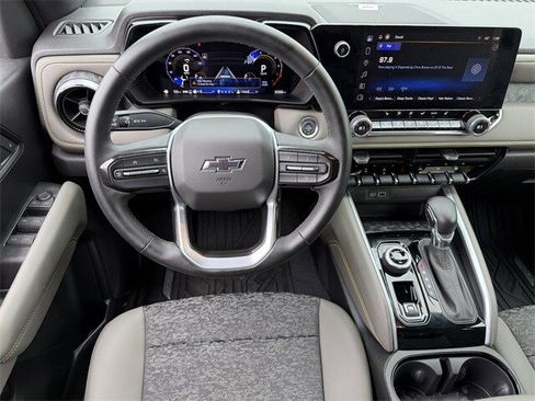 Used 2024 Chevrolet Colorado ZR2 w/ Technology Package image 13