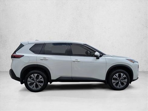 Used 2021 Nissan Rogue SV FWD image 4
