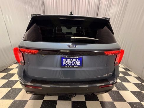 Used 2025 Ford Explorer ST-Line AWD/4WD image 6