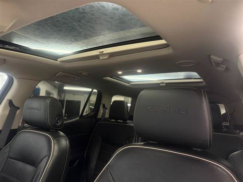 Used 2019 GMC Acadia Denali w/ Technology Package AWD/4WD image 8