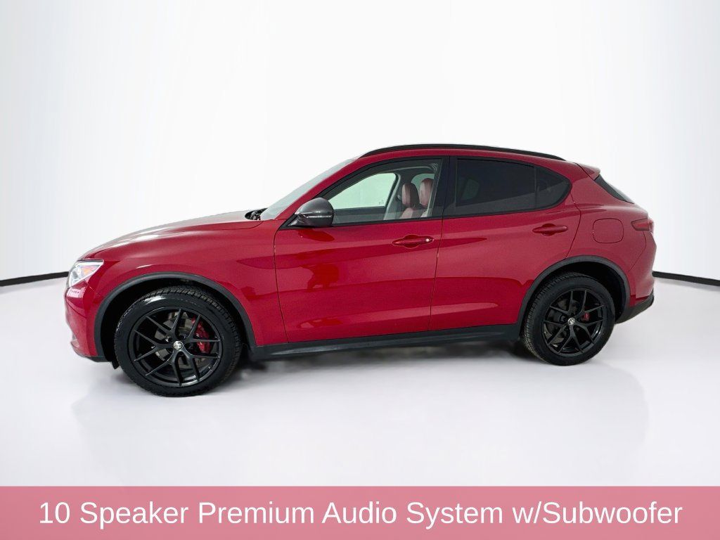 Used 2020 Alfa Romeo Stelvio AWD w/ Nero Edizione image 4