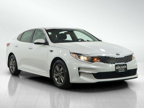Used 2017 Kia Optima LX image 7