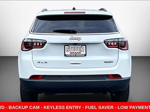 Used 2024 Jeep Compass Latitude AWD/4WD image 5