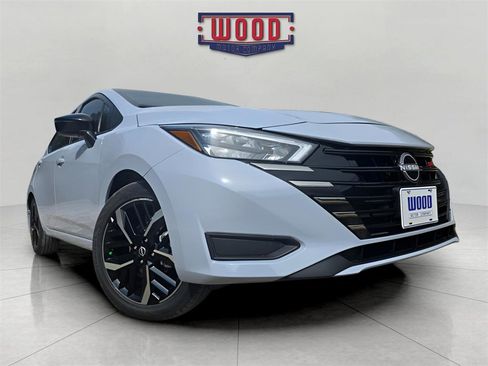 New 2025 Nissan Versa SR w/ Trunk Package image 6