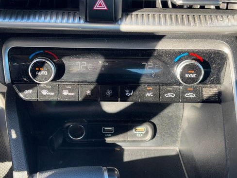 Used 2023 Kia K5 LXS image 22